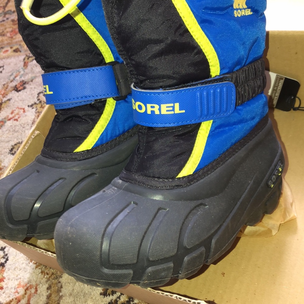 Sorel kids boots size 12